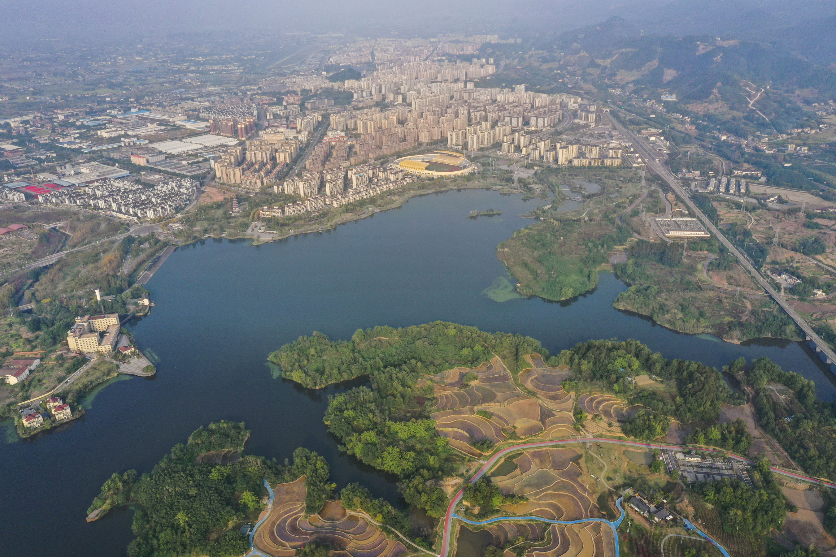 沒有大江大湖為何能成“國際濕地城市”？——重慶市梁平區(qū)探索濕地保護(hù)利用新路徑觀察