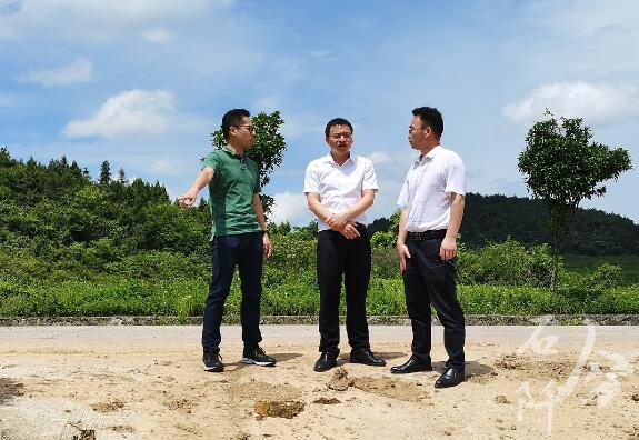 助推園區(qū)共建 聯(lián)農(nóng)帶農(nóng)穩(wěn)增收——記廣東省粵黔協(xié)作工作隊(duì)銅仁工作組石阡小組組員、石阡縣政府辦副主任、縣鄉(xiāng)村振興局副局長祁奇?zhèn)?