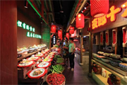 舌尖貴陽，多味苗鄉(xiāng) 新華社“快看”探店貴陽老凱俚酸湯魚